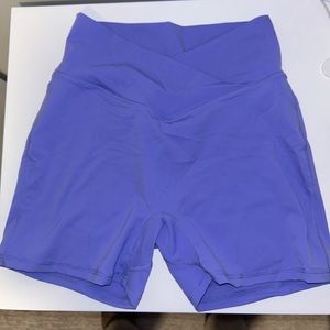 Sunzel Cross-waist Biker Shorts